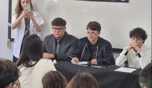 Júri Simulado: Aprendizagem na Prática